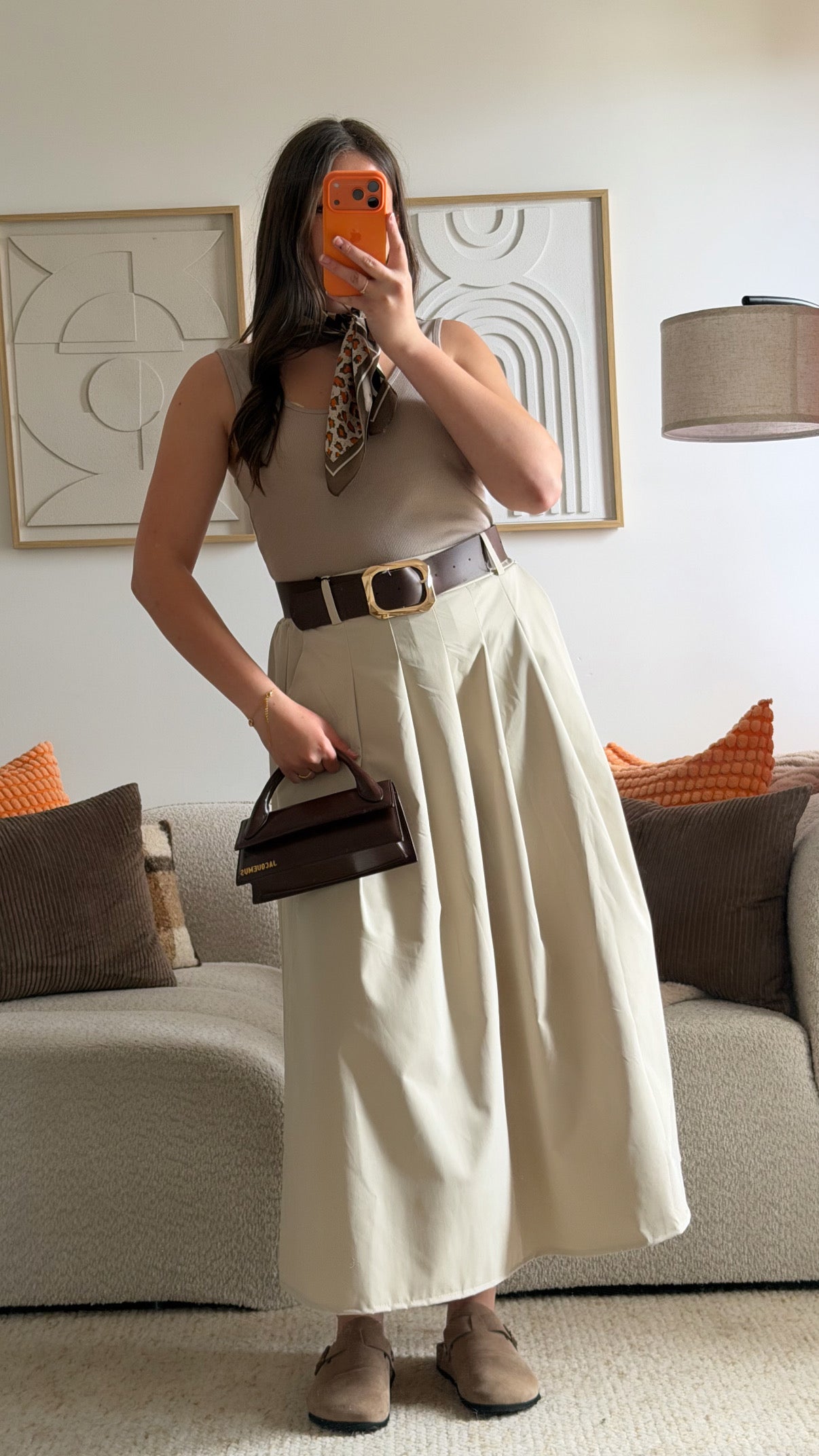 Long skirt with belt